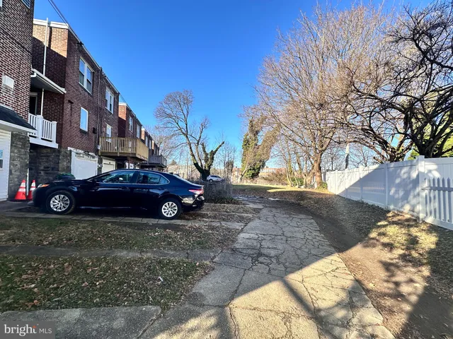 $2,300 | 219 Longshore Avenue, Philadelphia, PA 19111