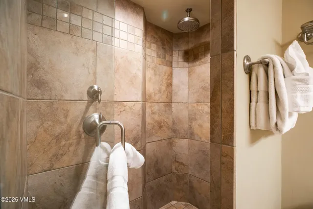 $3,275,000 | 390 East Lionshead Circle, Unit 406, Vail, CO 81657