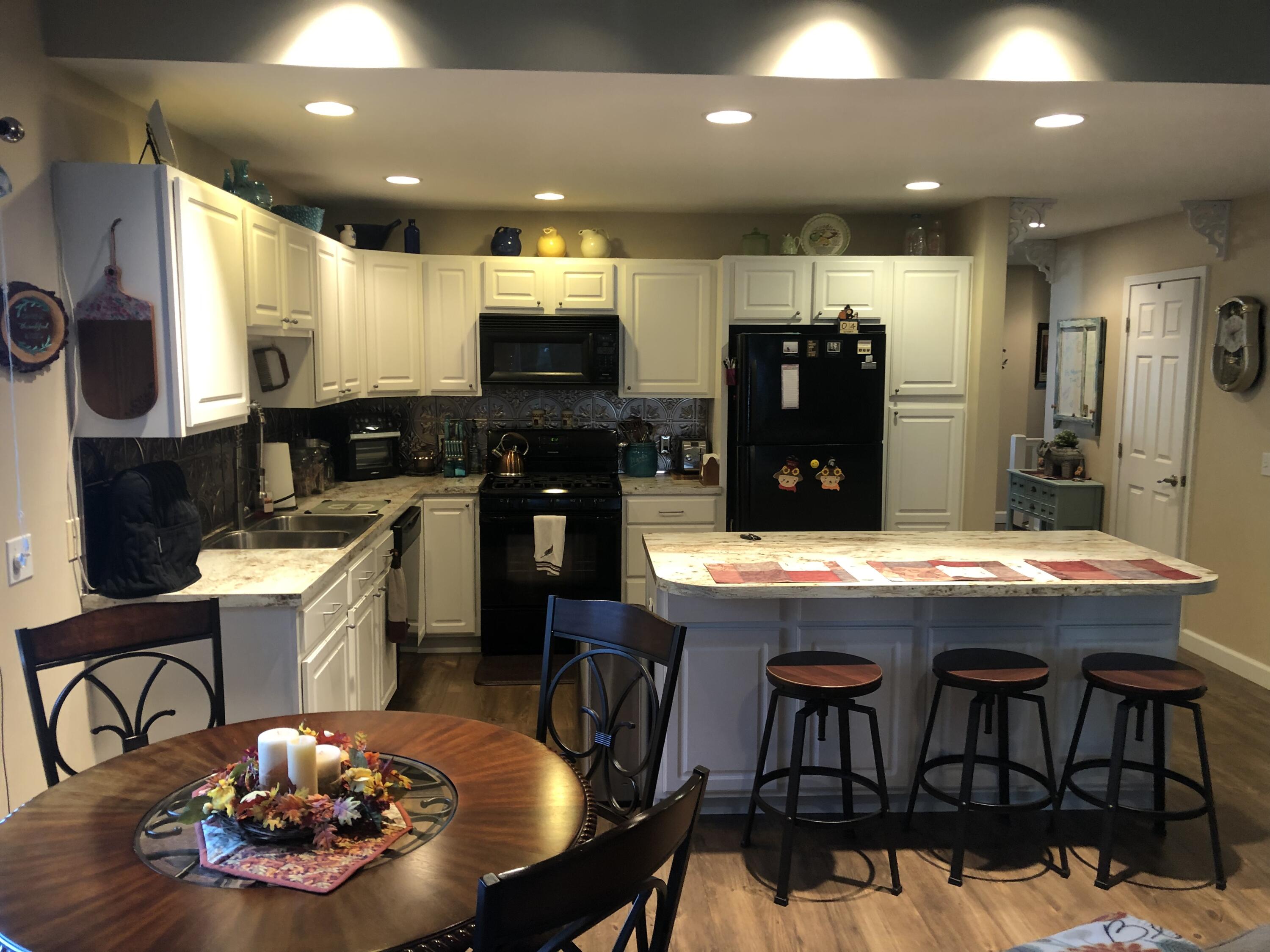 2971 Ridgeview Muskegon, MI 49445 - Photo 7 of 25 3F3EEFA1-7B9E-4D7A-8B15-2DD6485169D4