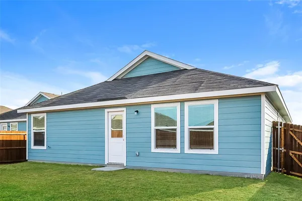 $2,105 | 122 Lemongrass Drive, Princeton, TX 75407