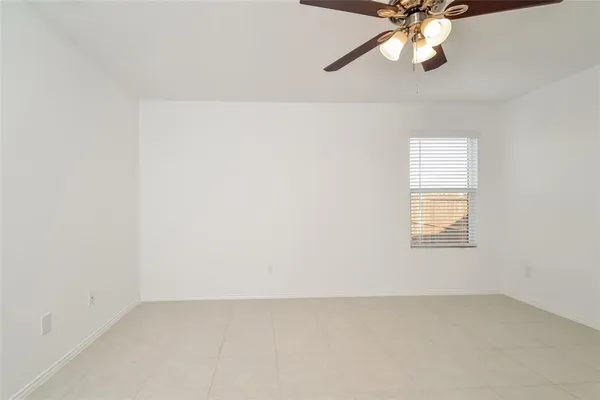 $2,105 | 122 Lemongrass Drive, Princeton, TX 75407