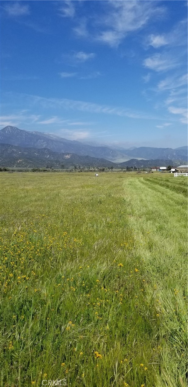 0 Pump House Road Banning, CA 92220 - Photo 3 of 8 a view of an ocean from a yard