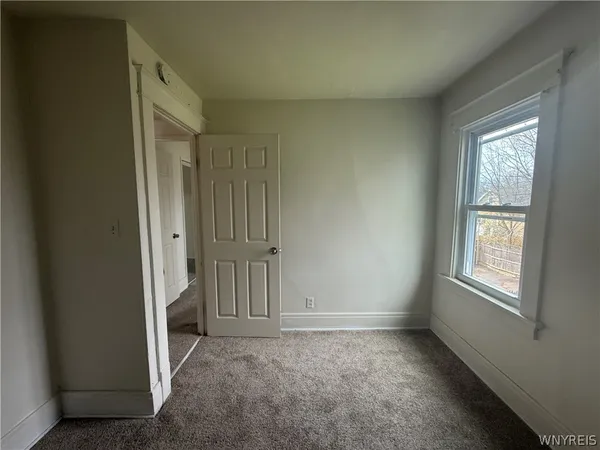 $1,150 | 216 Newburgh Avenue, Buffalo, NY 14215