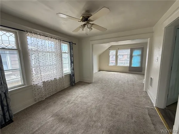 $1,150 | 216 Newburgh Avenue, Buffalo, NY 14215