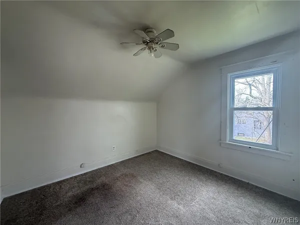 $1,150 | 216 Newburgh Avenue, Buffalo, NY 14215