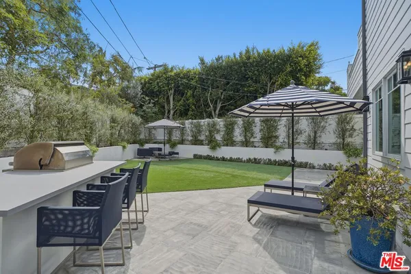 $22,000 | 530 Arbramar Avenue, Pacific Palisades, CA 90272