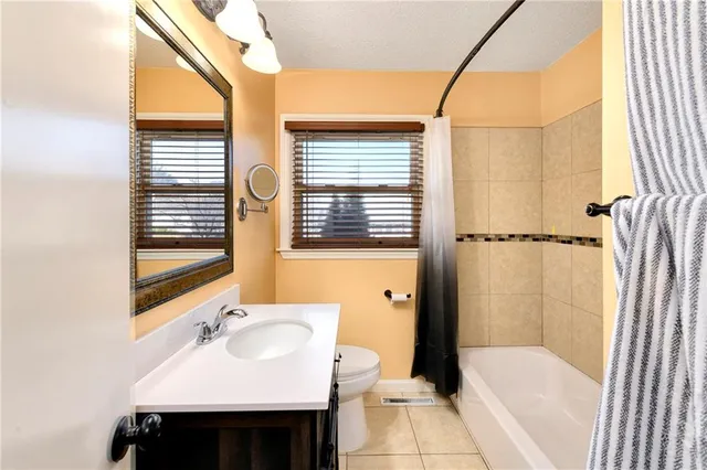 $185,000 | 12701 East Bowen Street, Independence, MO 64055