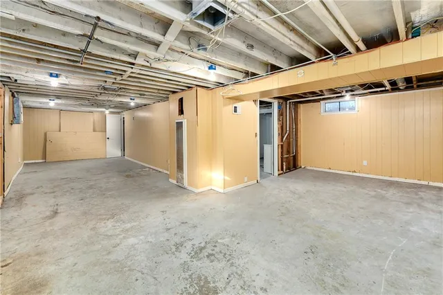 $185,000 | 12701 East Bowen Street, Independence, MO 64055