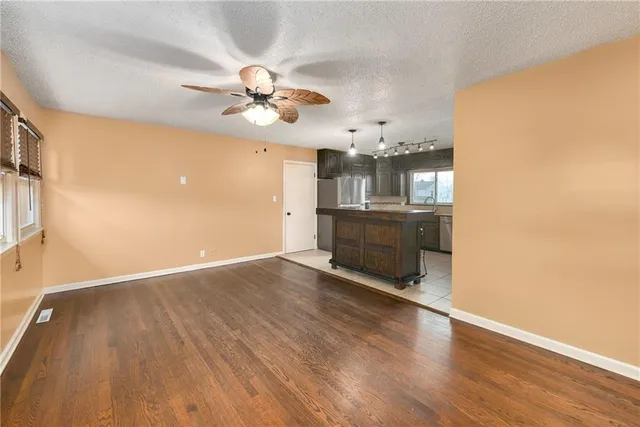 $185,000 | 12701 East Bowen Street, Independence, MO 64055