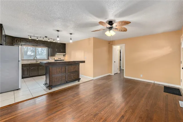 $185,000 | 12701 East Bowen Street, Independence, MO 64055