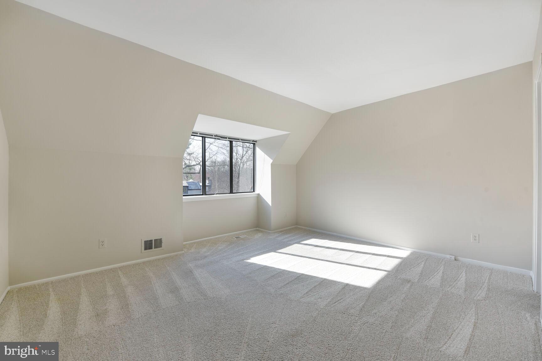 1526 Scandia Circle Reston, VA 20190 - Photo 10 of 22 a view of an empty room and window