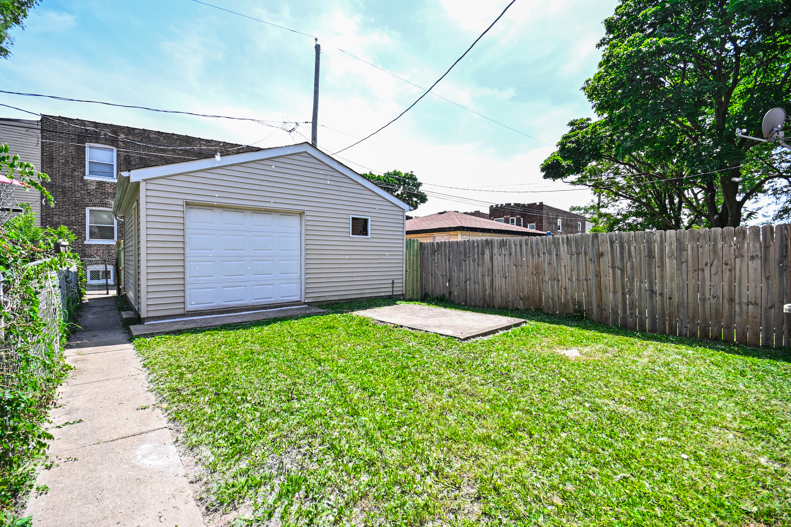 1237 East 95th Street Chicago, IL 60628 - Photo 25 of 26