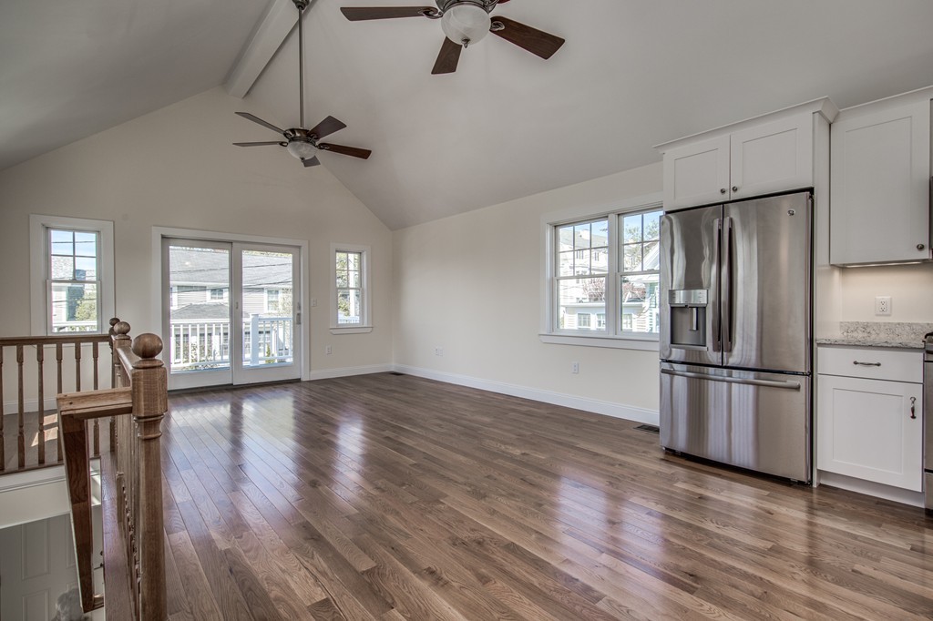12 Rackliffe Street Gloucester, MA 01930 - Photo 7 of 17 Gallery Image 7