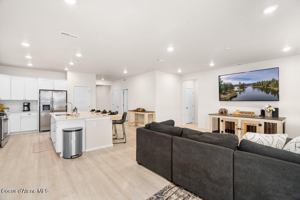 3062 North Marni Road Post Falls, ID 83854 - Photo 8 of 30 030-3062NorthMarniRoad-PostFalls-ID-8385