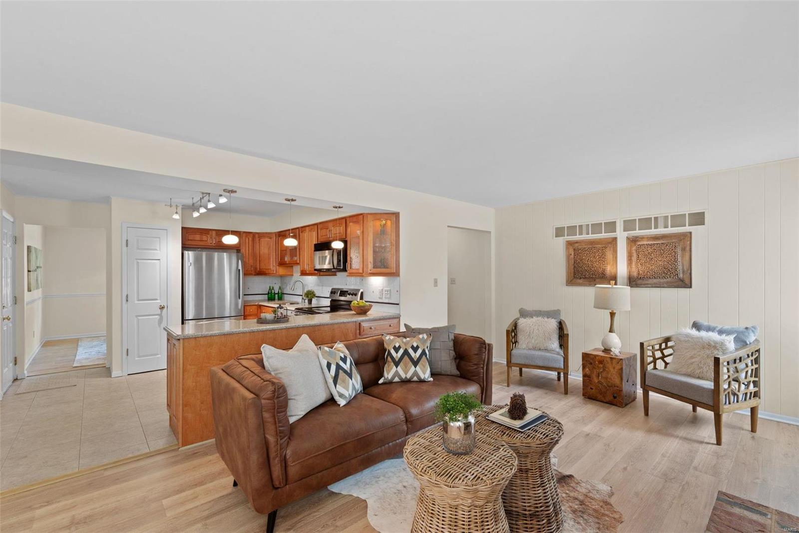 716 Reinke Road Ballwin, MO 63021 - Photo 16 of 40