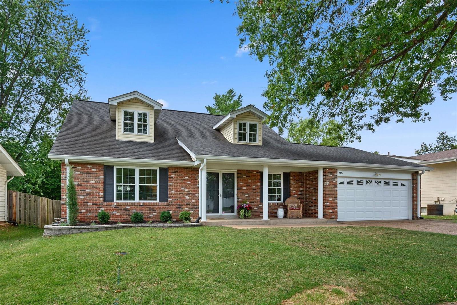 716 Reinke Road Ballwin, MO 63021 - Photo 2 of 40