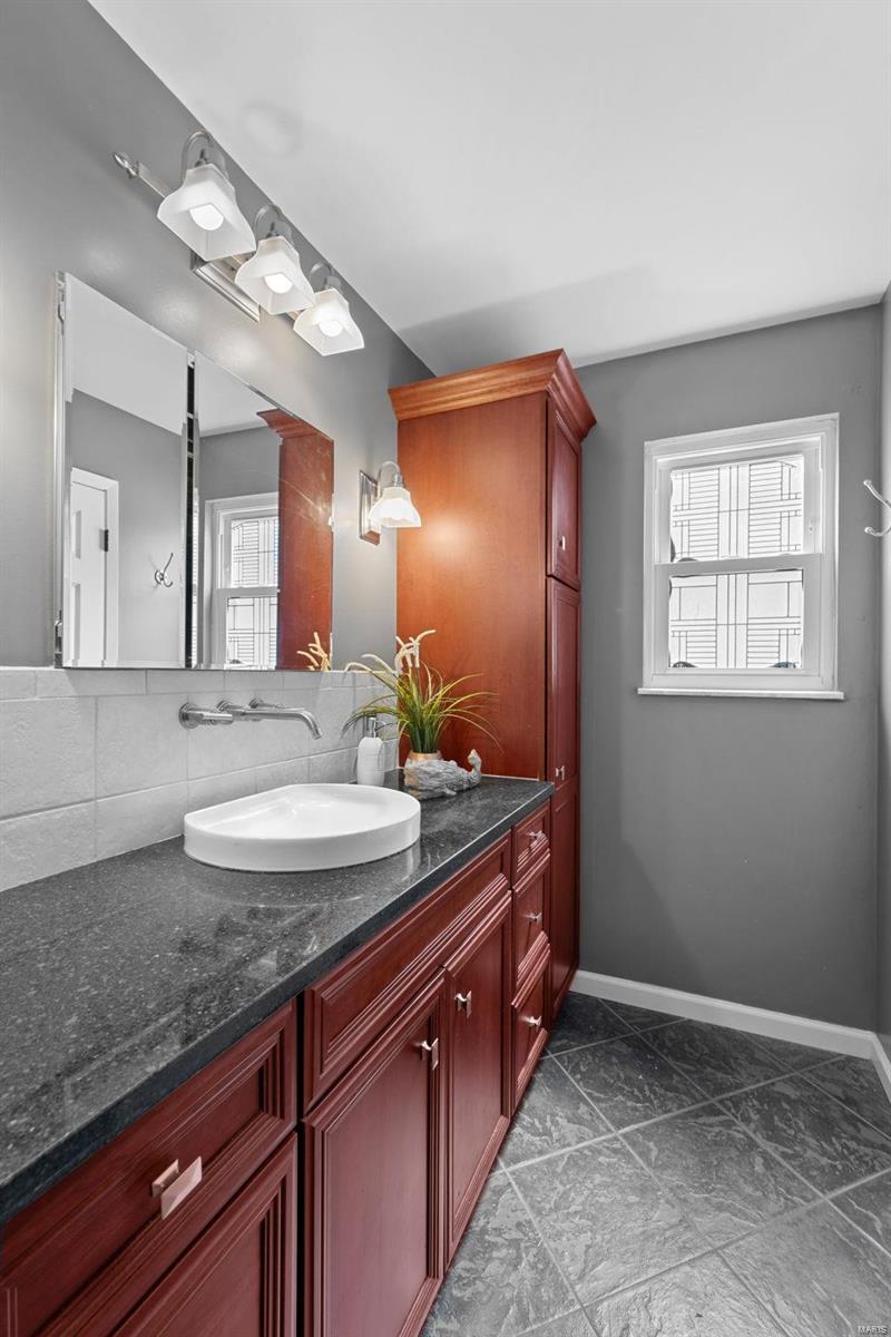 716 Reinke Road Ballwin, MO 63021 - Photo 25 of 40