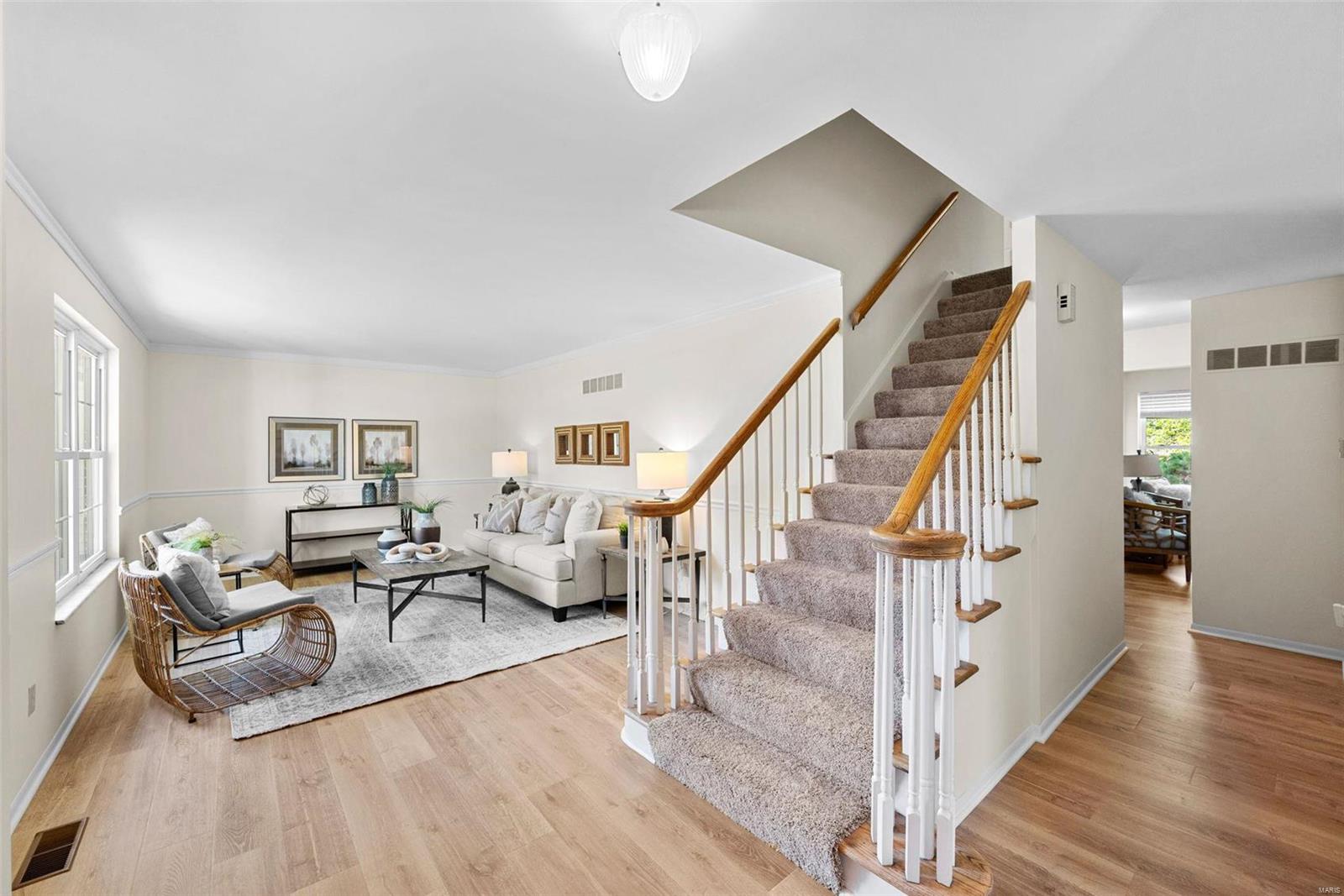 716 Reinke Road Ballwin, MO 63021 - Photo 5 of 40