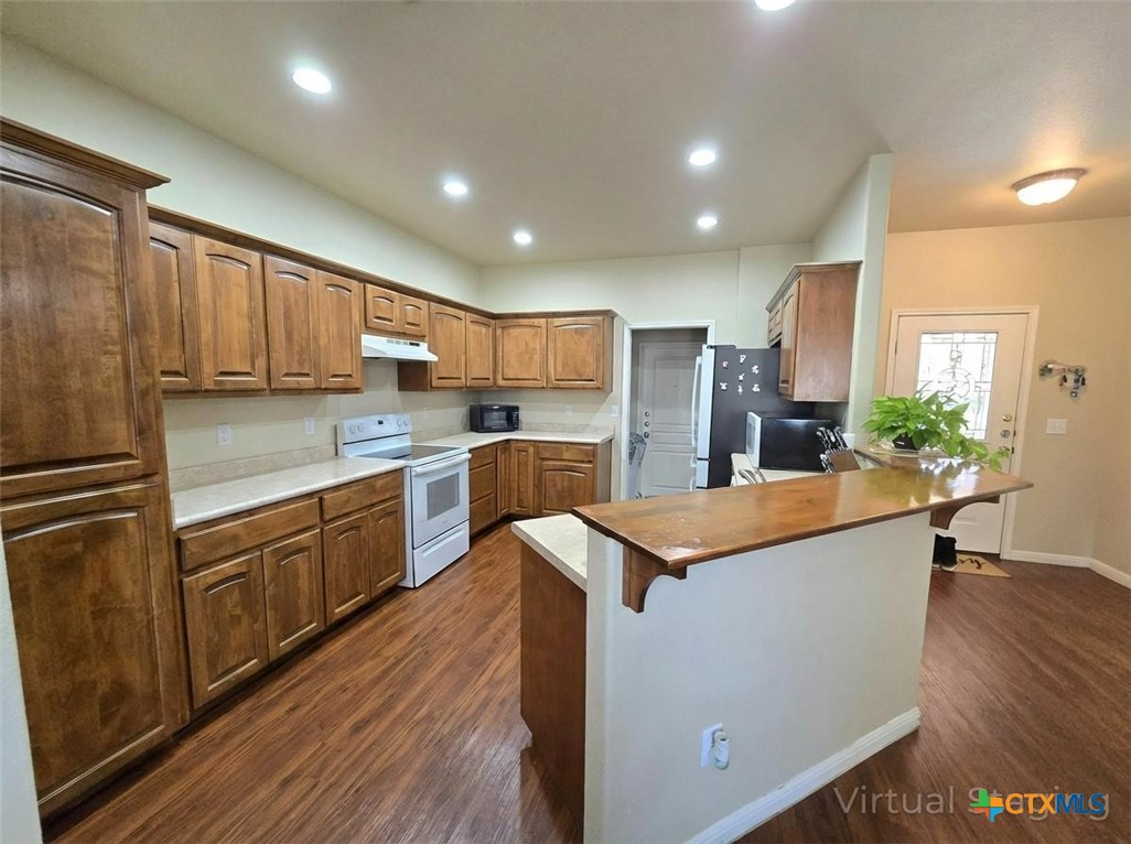 1614 Calvin Loop New Braunfels, TX 78130 - Photo 3 of 8