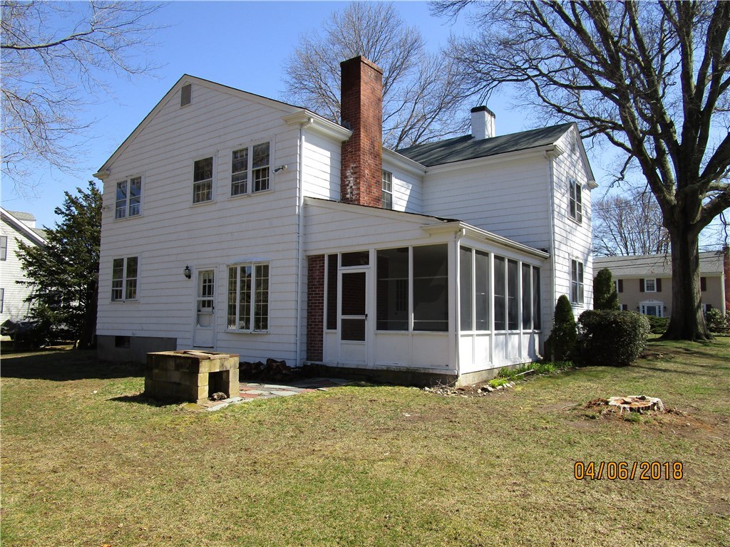 19 Adams Point Road Barrington, RI 02806 - Photo 2 of 32