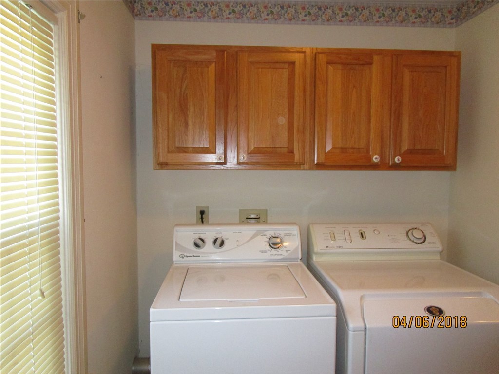 19 Adams Point Road Barrington, RI 02806 - Photo 23 of 32