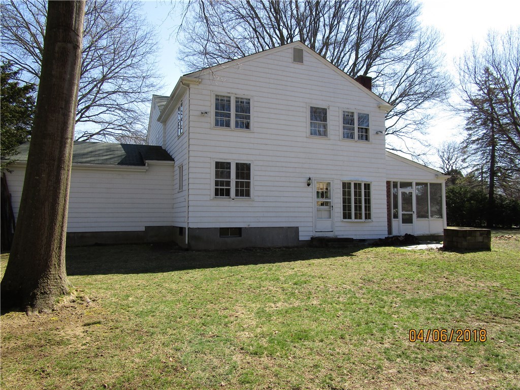 19 Adams Point Road Barrington, RI 02806 - Photo 3 of 32