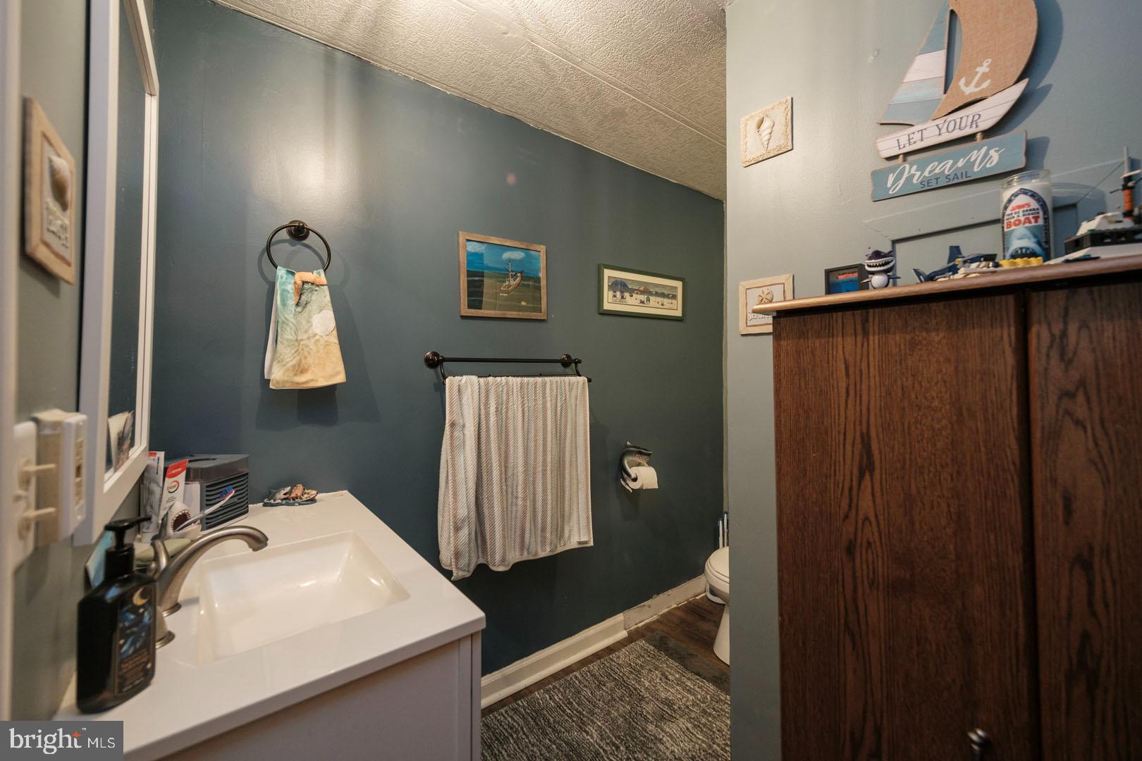 260 Wooltown Road Wernersville, PA 19565 - Photo 22 of 24 Bathroom