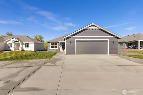 $414,850 | 4246 Sandy Street, Moses Lake, WA 98837