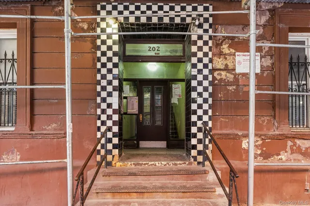 $225,000 | 202 West 118th Street, Unit 5A | Harlem
