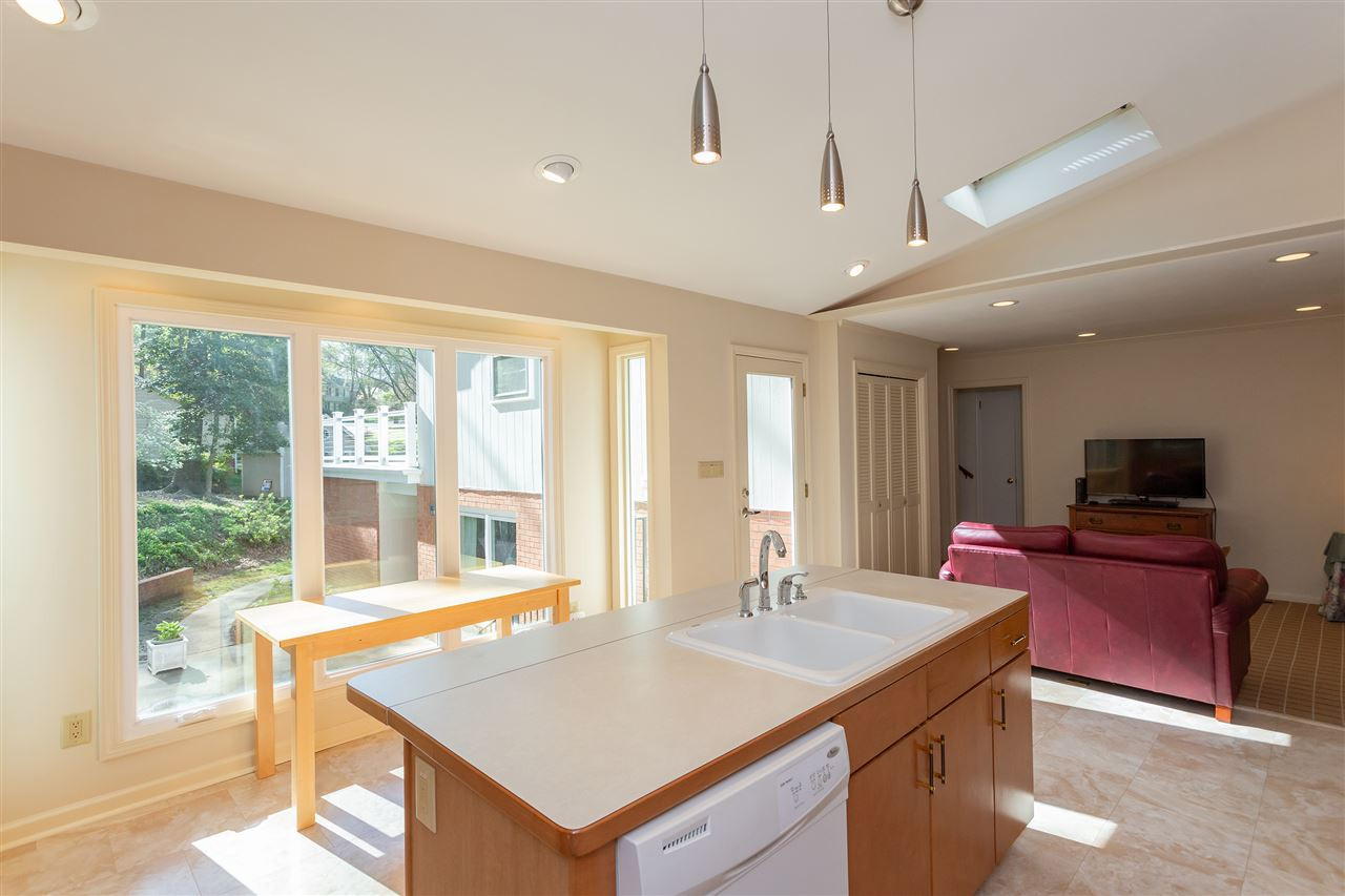 820 Temple Street Raleigh, NC 27609 - Photo 13 of 30 Photo 13