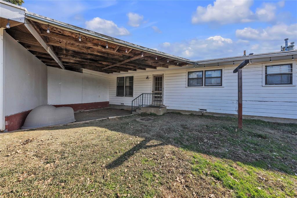 100 Rosedale Avenue Keene, TX 76059 - Photo 16 of 22