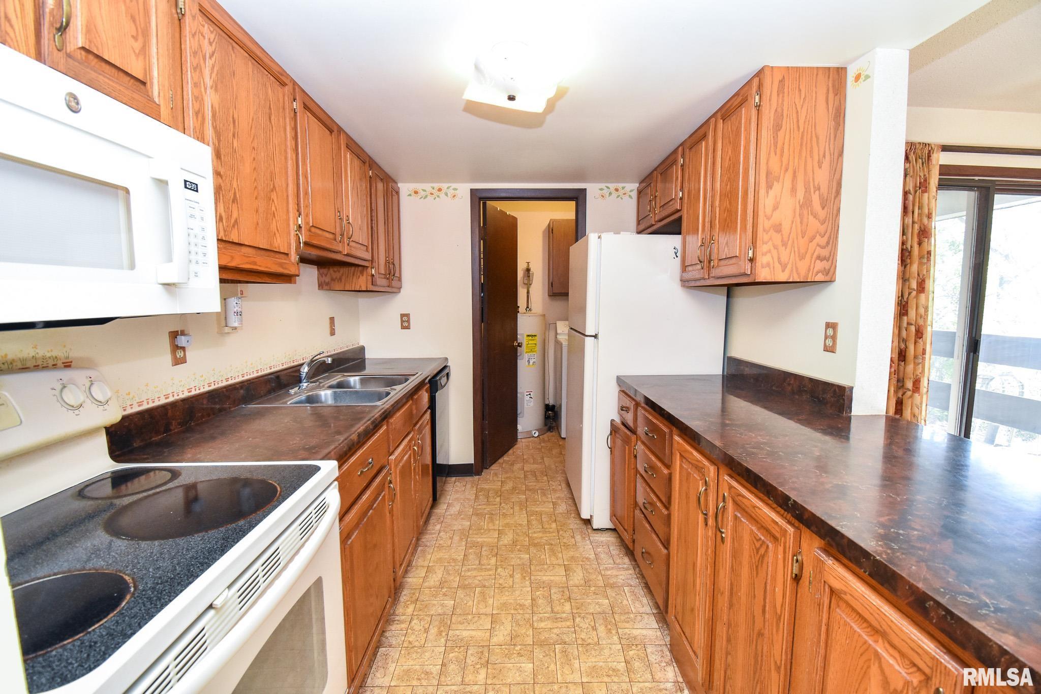 6558 North Allen Road, Unit 84 Peoria, IL 61614 - Photo 8 of 28