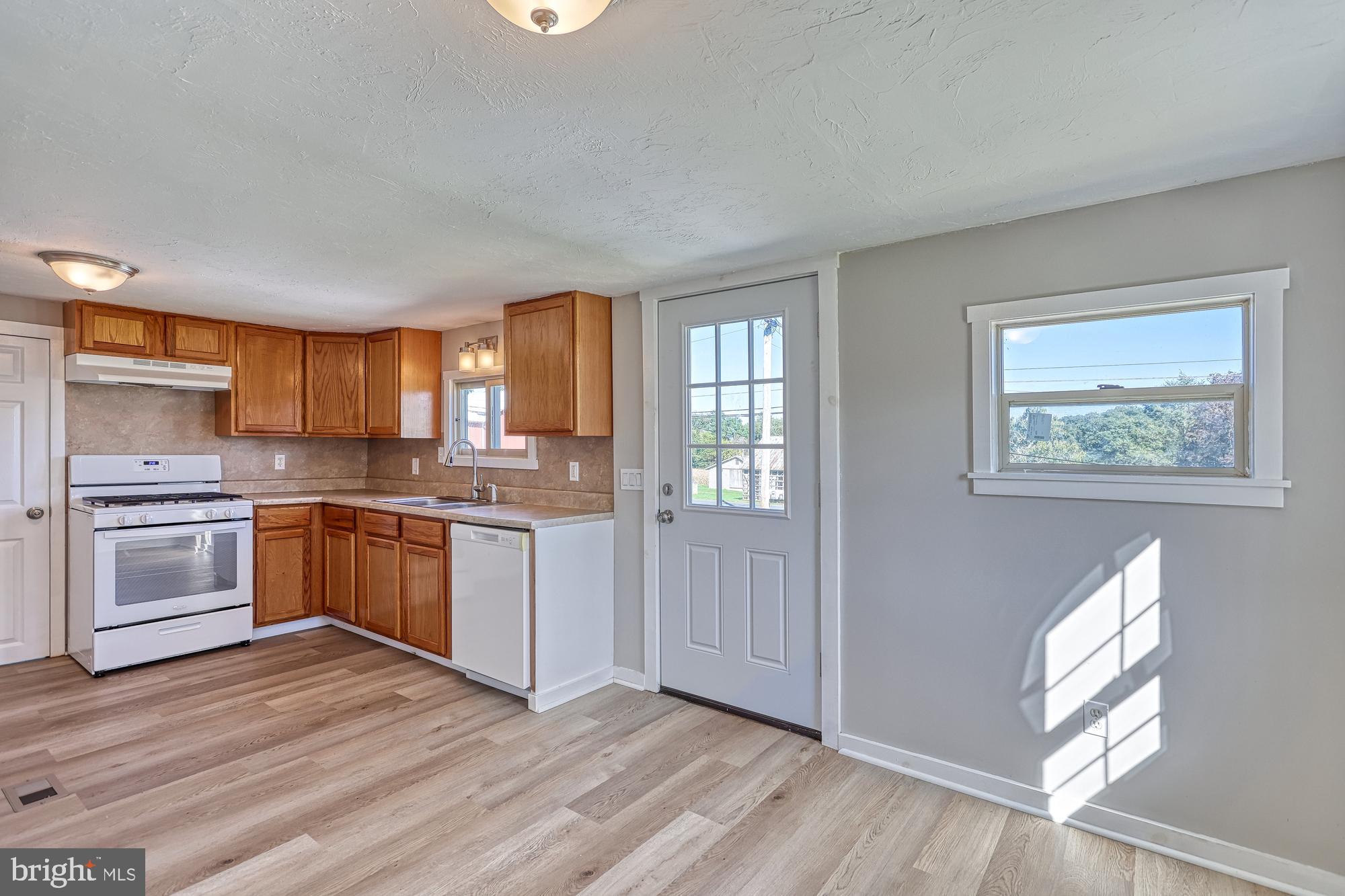 11708 Winterstown Road Red Lion, PA 17356 - Photo 13 of 32 Gallery Image 13