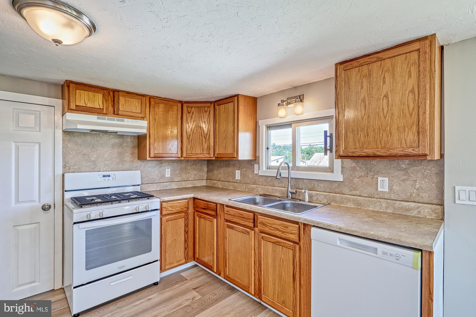 11708 Winterstown Road Red Lion, PA 17356 - Photo 16 of 32 Gallery Image 16