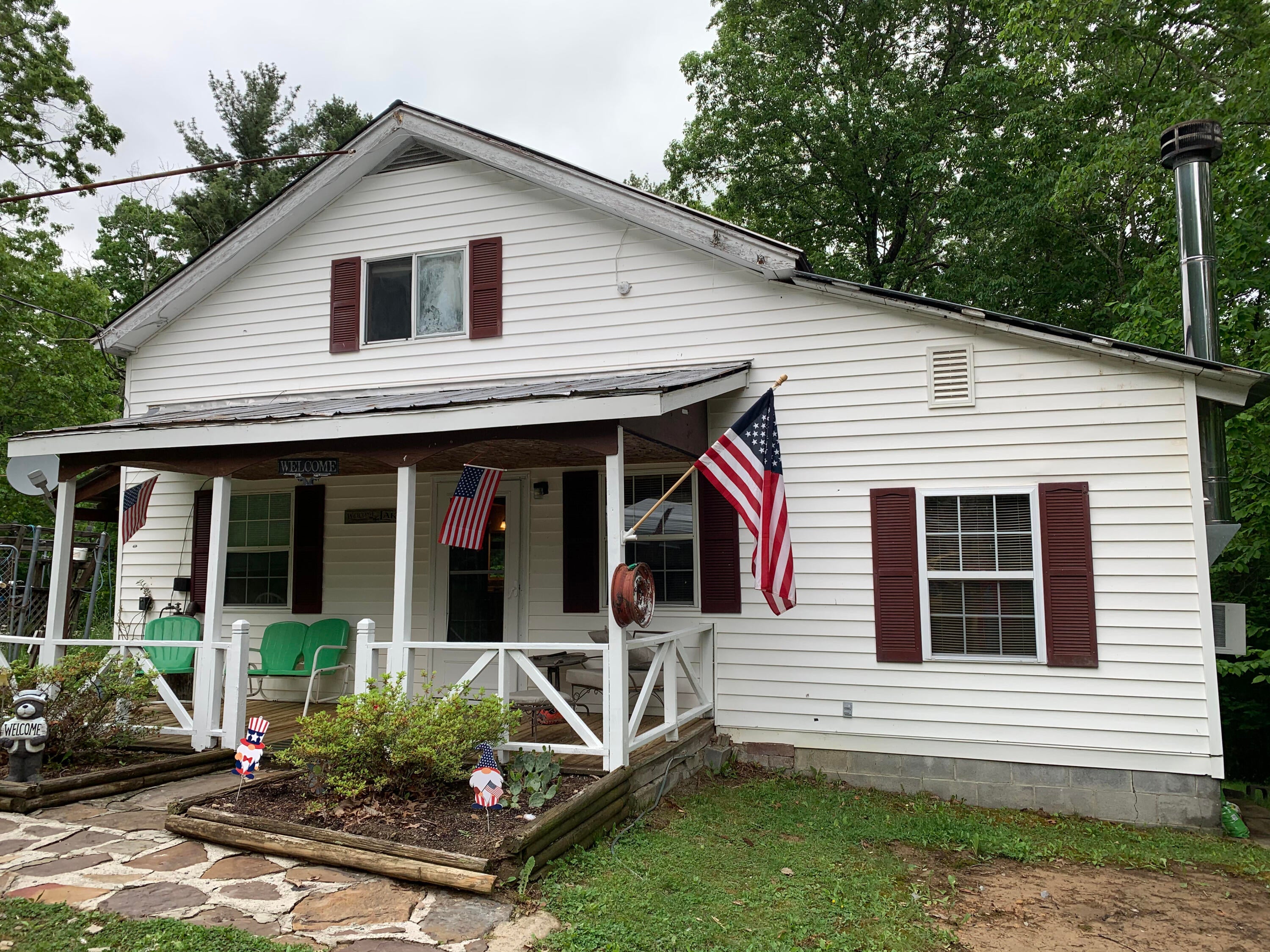 138 Deer Run Road Gap Mills, WV 24941 - Photo 1 of 32 Gallery Image 1