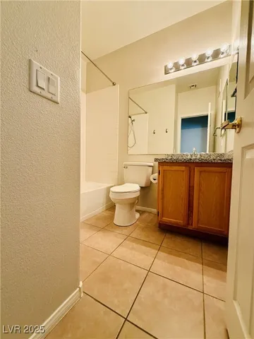 $1,700 | 10231 Deerfield Beach Avenue, Unit 103, Las Vegas, NV 89129