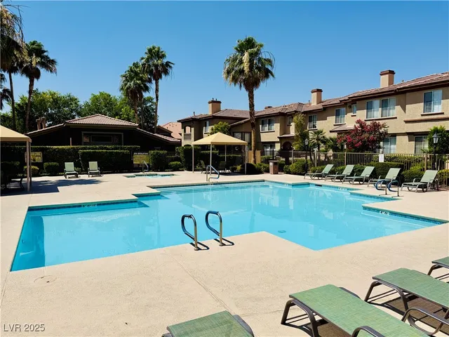 $1,700 | 10231 Deerfield Beach Avenue, Unit 103, Las Vegas, NV 89129