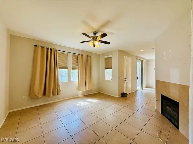 $1,700 | 10231 Deerfield Beach Avenue, Unit 103, Las Vegas, NV 89129