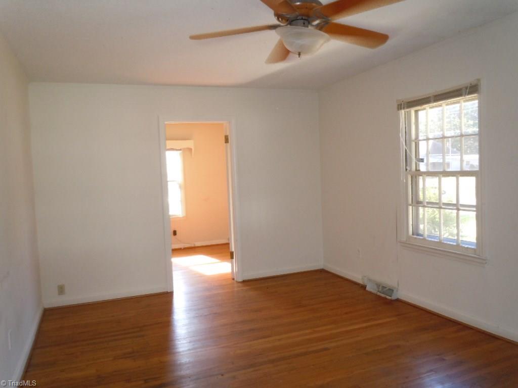 1503 Valley Ridge Drive High Point, NC 27260 - Photo 3 of 13 Gallery Image 3
