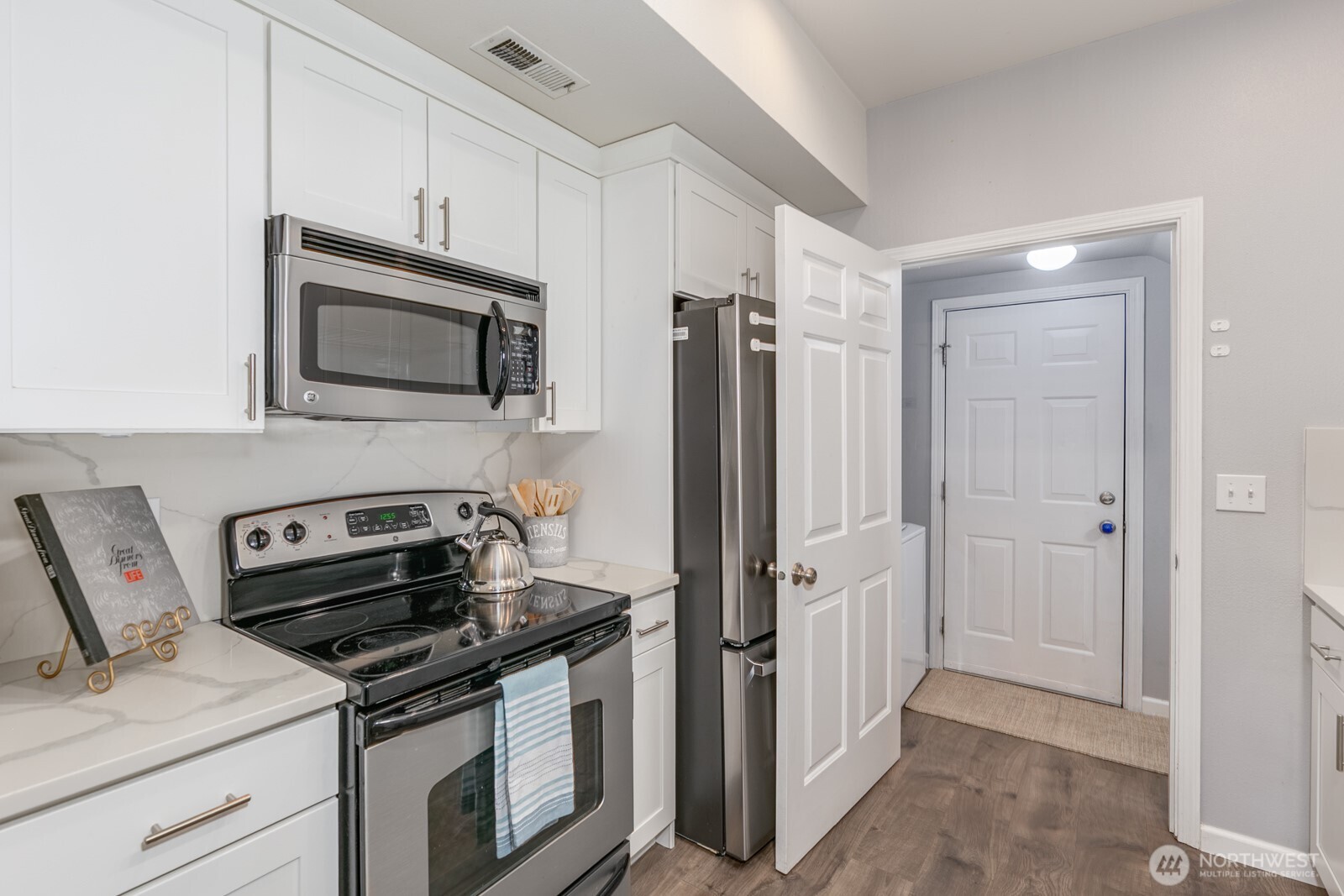 18930 Bothell Everett Highway, Unit T101 Bothell, WA 98012 - Photo 14 of 30