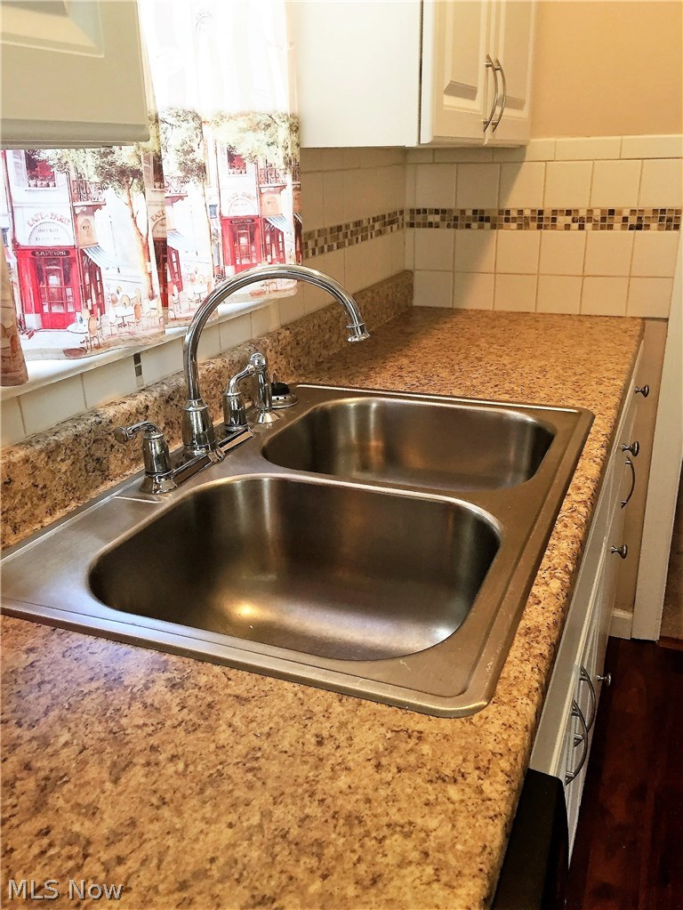 4338 Redding Road Cleveland, OH 44109 - Photo 11 of 25 Gallery Image 11