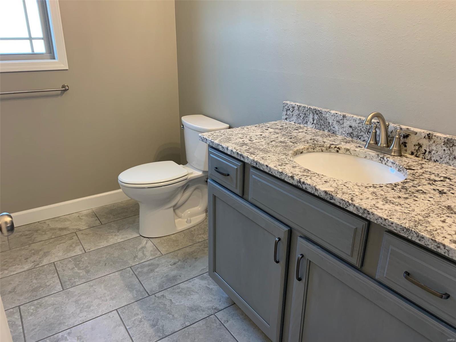 2560 Becker Road Highland, IL 62249 - Photo 14 of 21