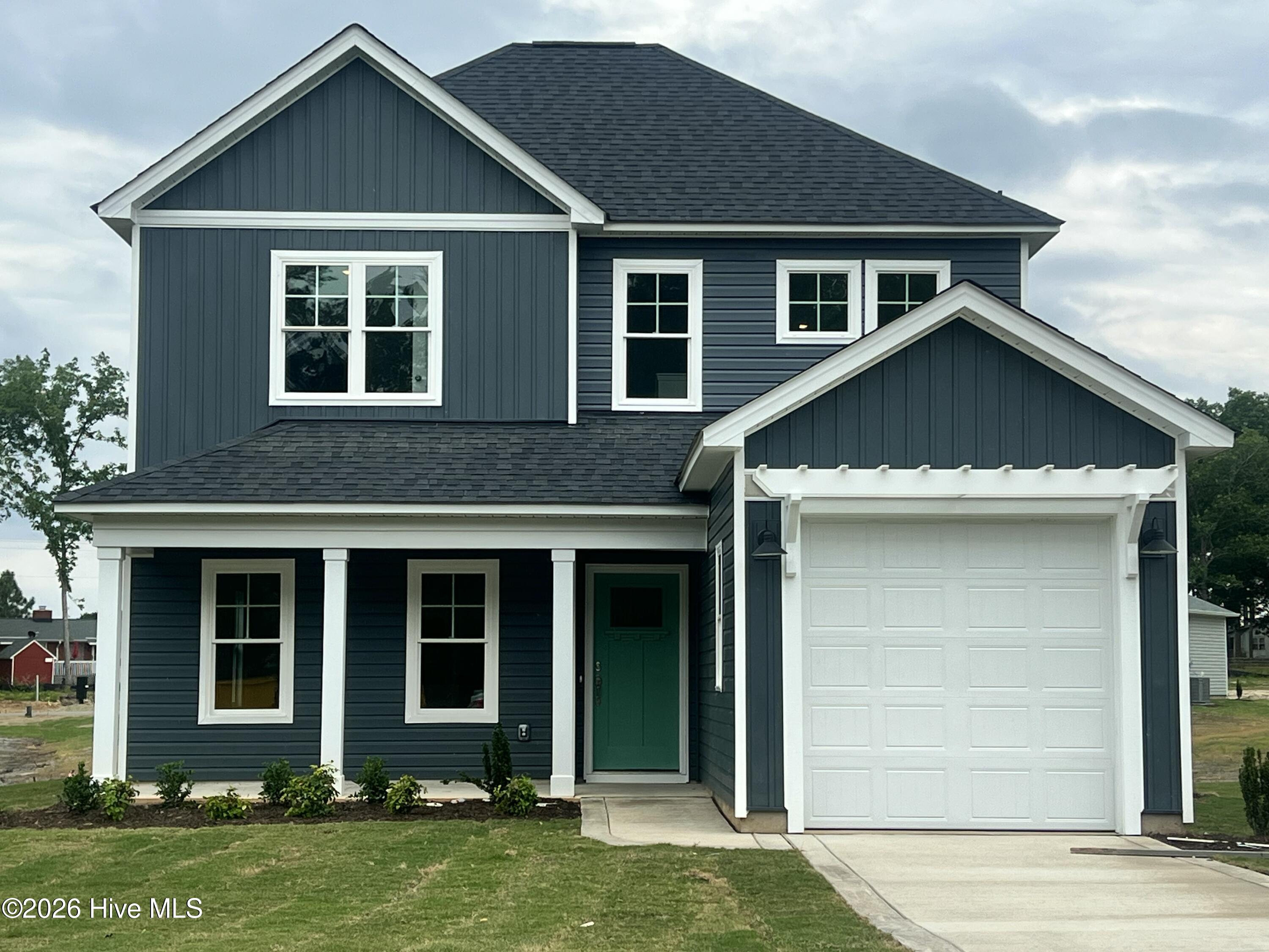 641 Acacia Street Carthage, NC 28327 - Photo 2 of 30