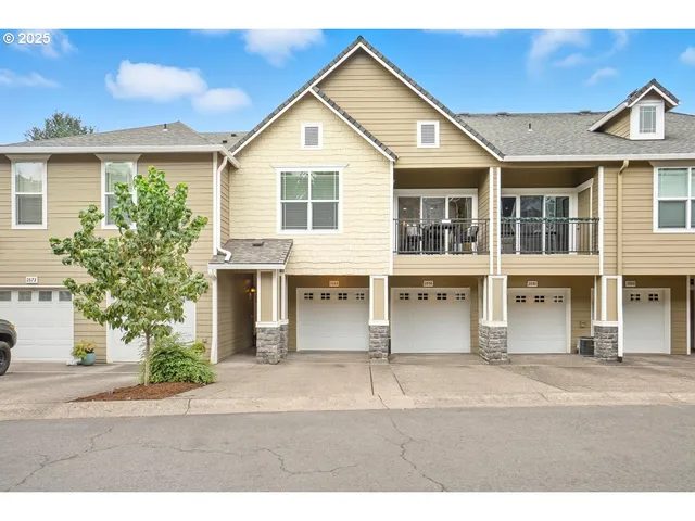$274,900 | 3565 Summerlinn Drive, West Linn, OR 97068