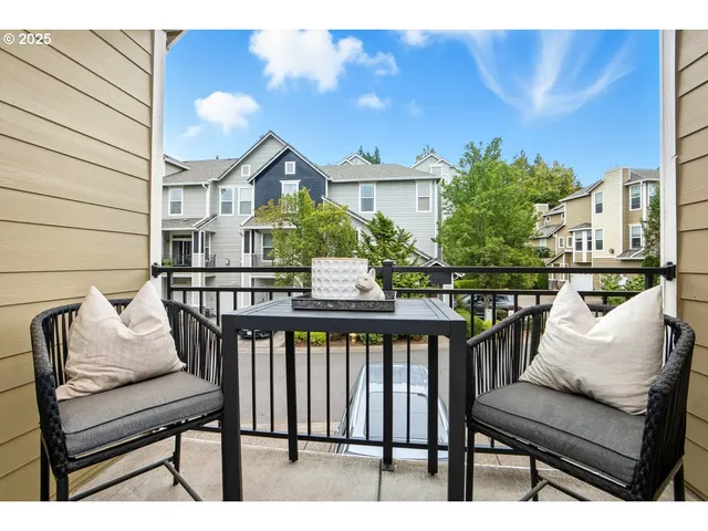 $274,900 | 3565 Summerlinn Drive, West Linn, OR 97068