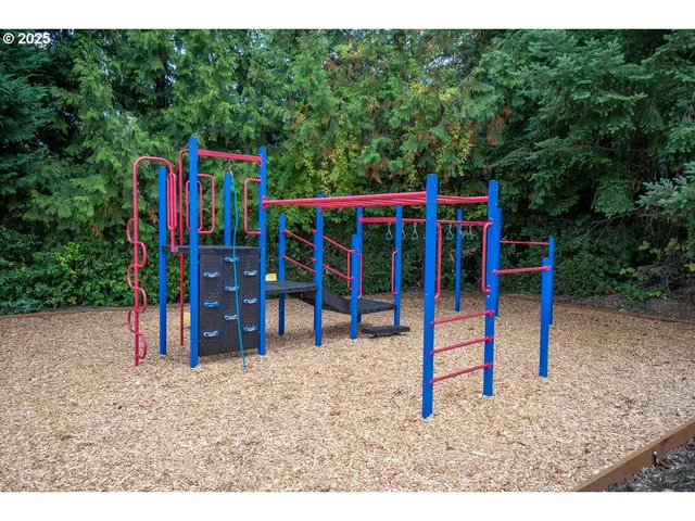 $274,900 | 3565 Summerlinn Drive, West Linn, OR 97068