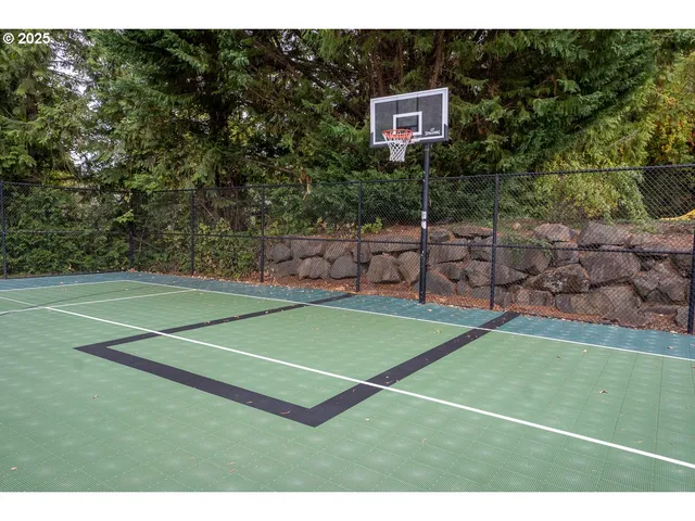 $274,900 | 3565 Summerlinn Drive, West Linn, OR 97068