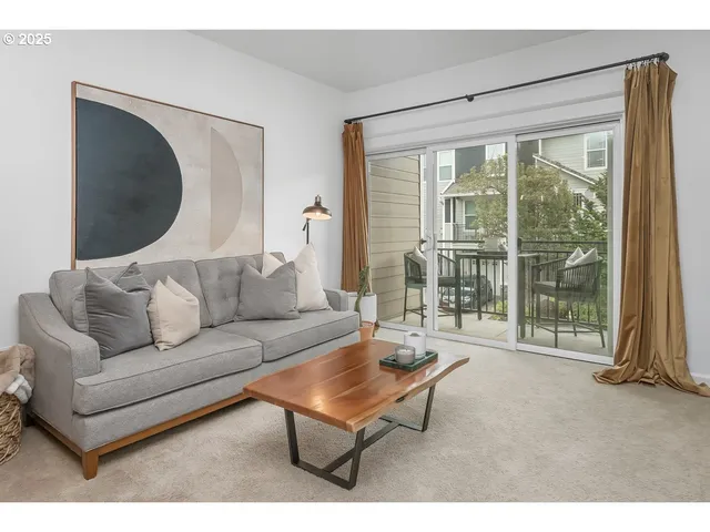 $274,900 | 3565 Summerlinn Drive, West Linn, OR 97068