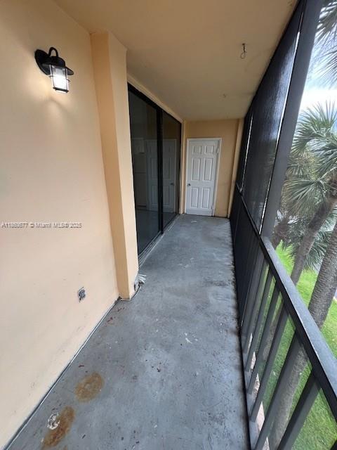 8700 Southwest 133rd Avenue Road, Unit 314 Miami, FL 33183 - Photo 17 of 18 a view of a garage