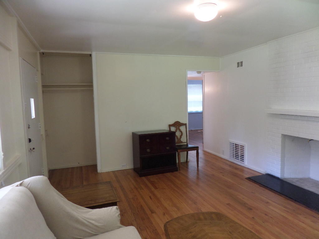 105 Moylan Lane Oak Ridge, TN 37830 - Photo 4 of 19 Living Room